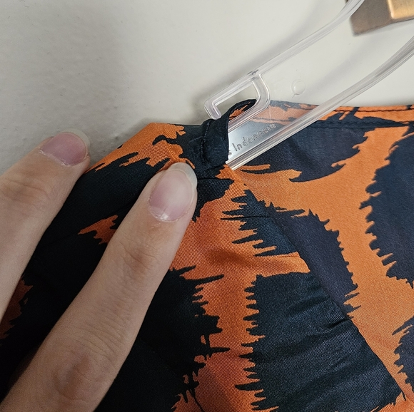 Sante Grace Tangerine Orange and Navy Printed Silk Habotai Caftan One Size - Picture 5 of 9